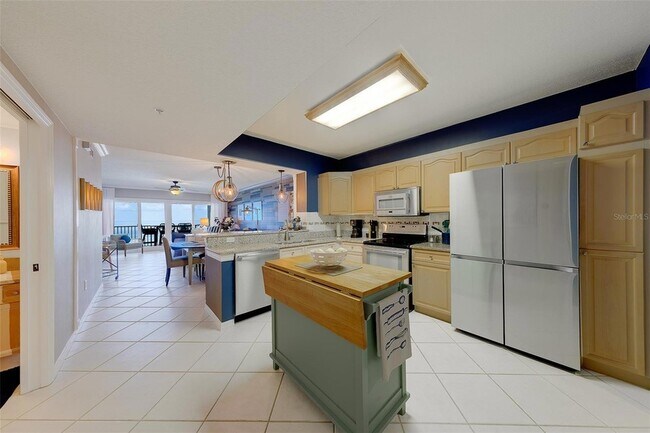 Building Photo - 16550 Gulf Blvd