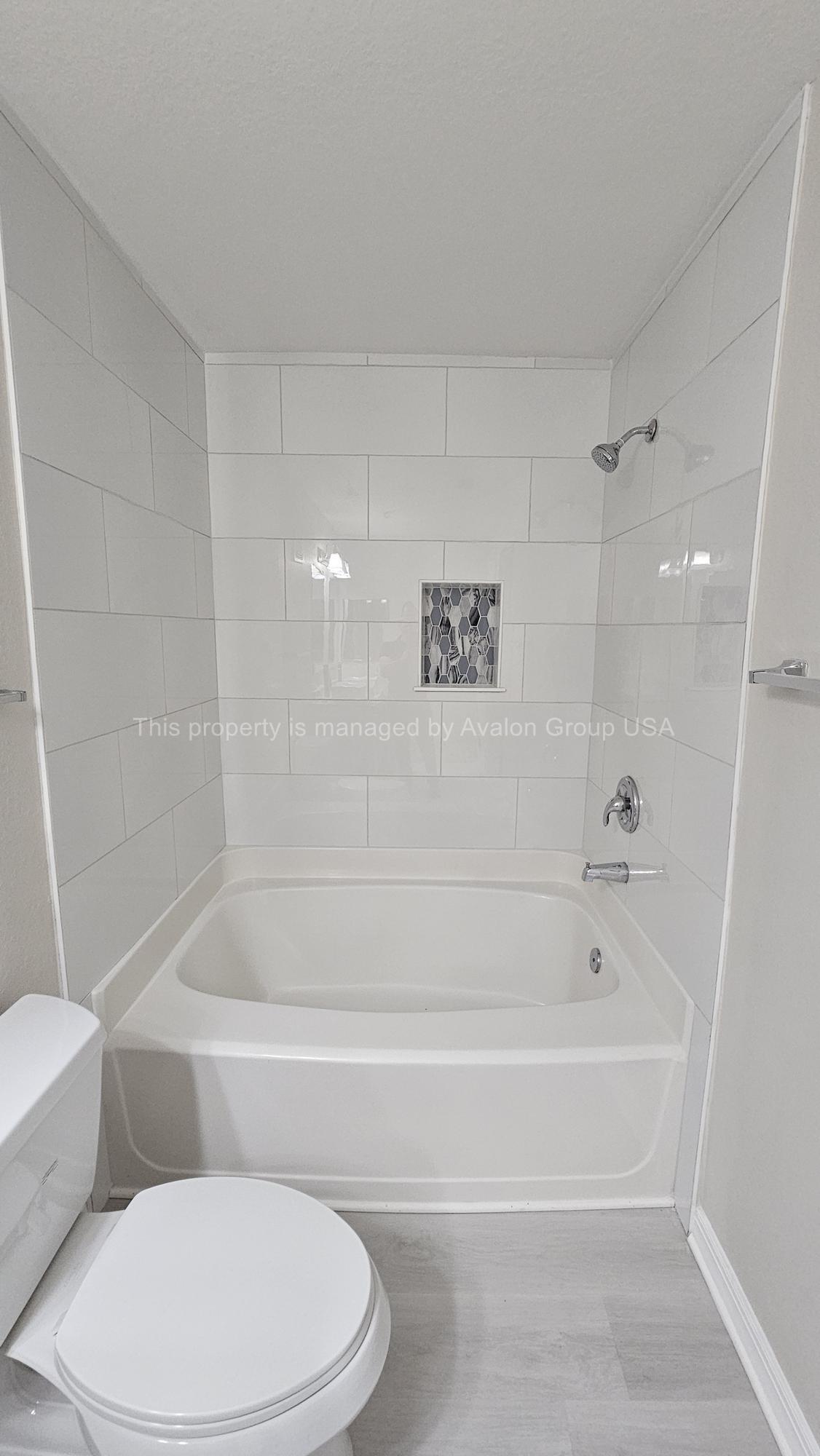 Building Photo - 7800 Point Meadows Dr