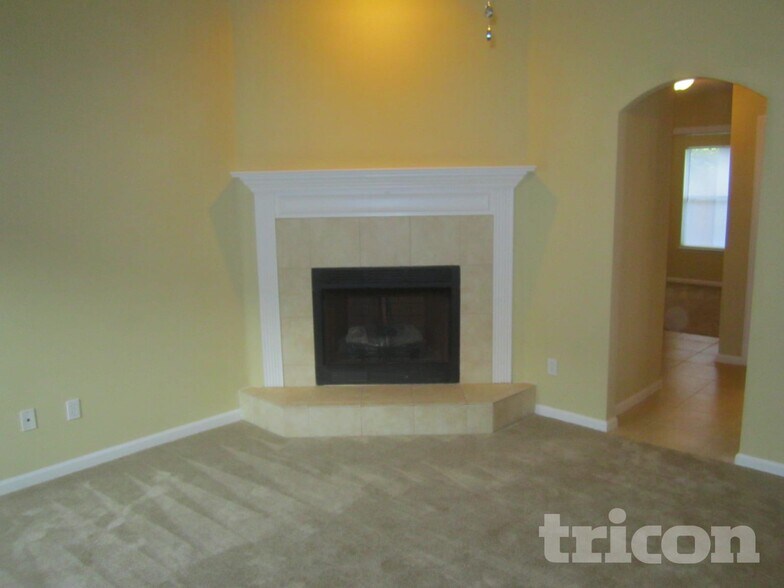 Building Photo - 938 Cherry Point Way