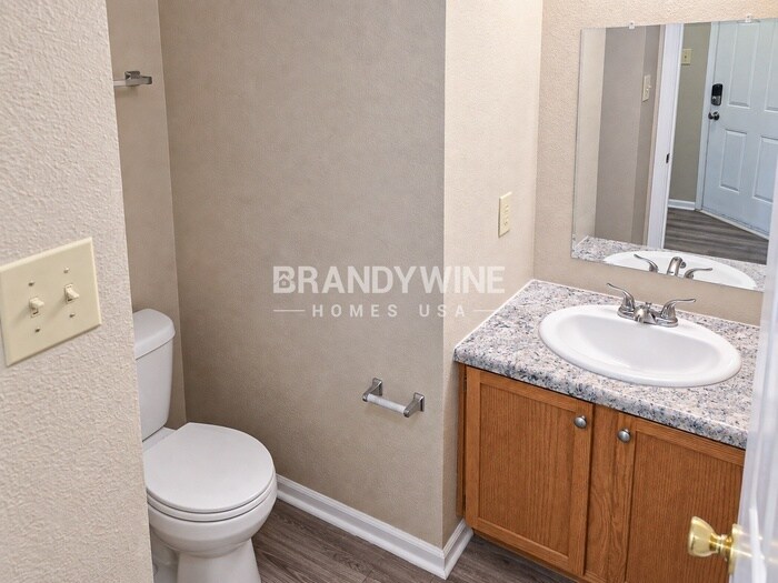 Building Photo - 4485 Redcliff N Ln