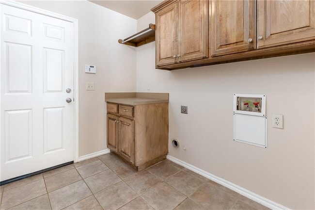 Building Photo - 17024 Woodvine Dr