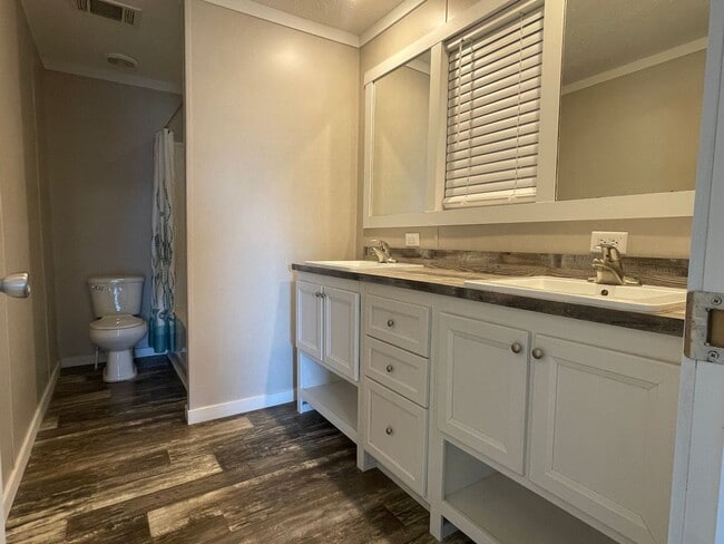 Building Photo - Nice 3 Bedroom 2 Bath Home Built in 2021 A...