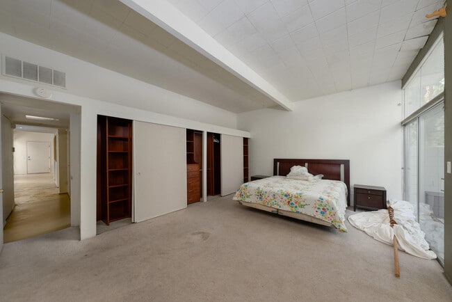 Building Photo - 866 N Topaz Cir