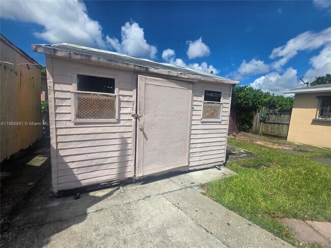 Building Photo - 11500 SW 181st Terrace