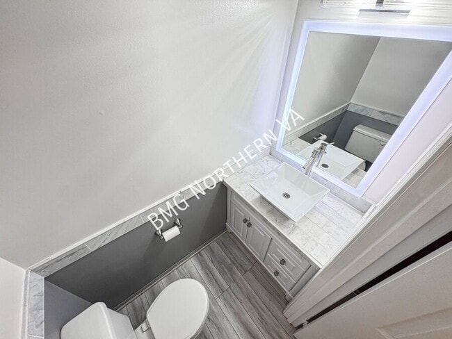 Building Photo - 7450 Adams Park Ct