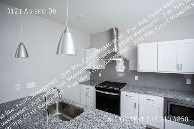 Building Photo - 3121 Anisko Dr