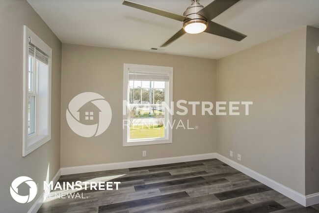 Building Photo - 3121 4th Ave S