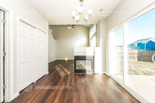 Building Photo - 882 Rancher Dr