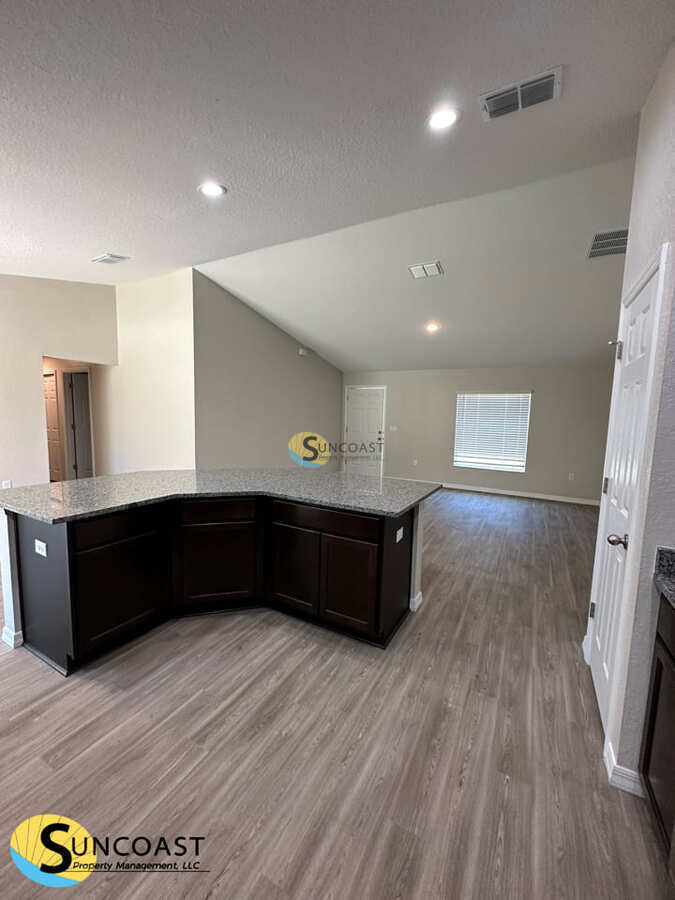 Building Photo - 8009 N Primrose Dr