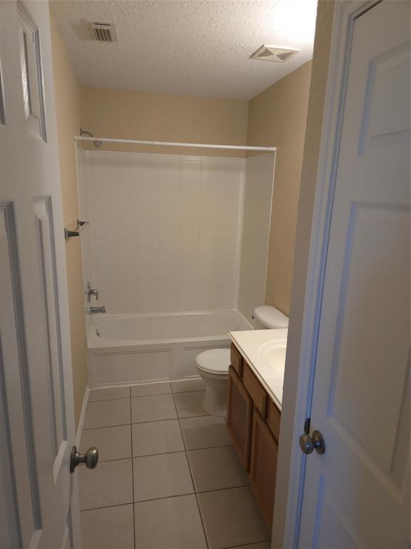 Building Photo - 6419 Bennington Springs Dr
