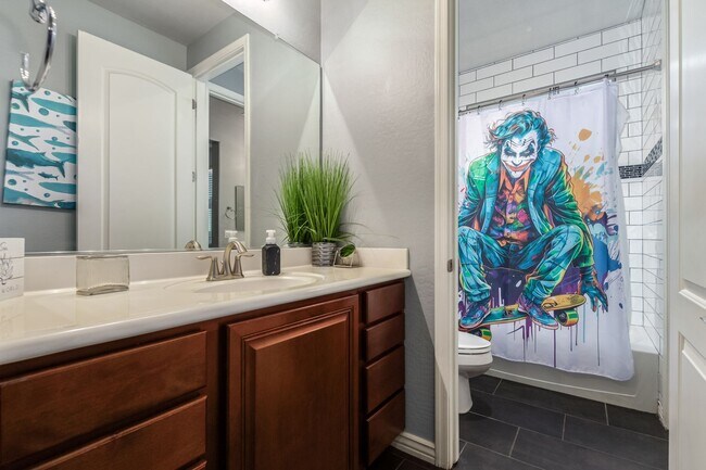 Building Photo - INCREDIBLE Executive Style homes in the po...