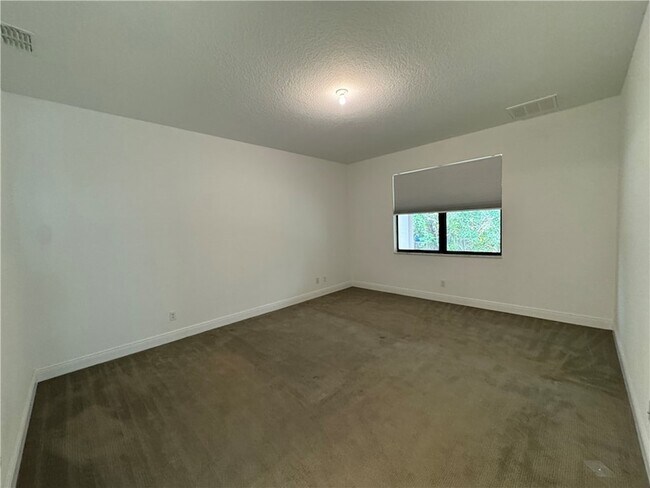 Building Photo - 1751 Willows Sq