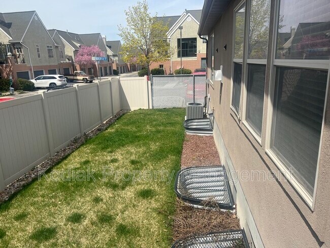 Building Photo - 11114 Aspen Gate Ct