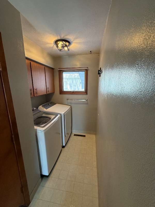 Building Photo - 110 N 2nd Ave W