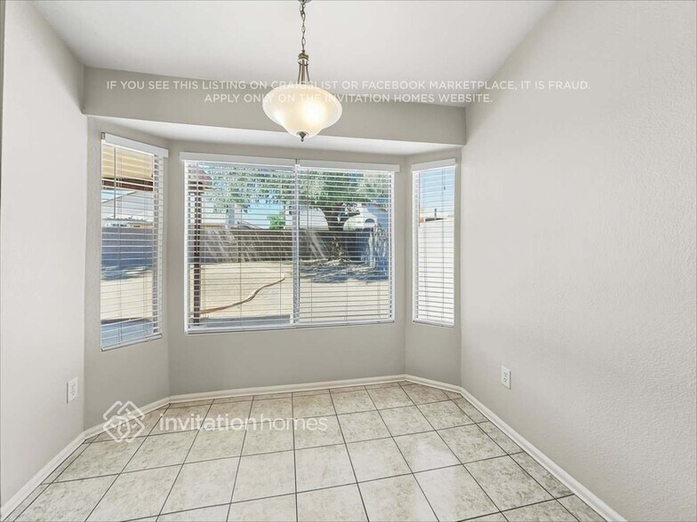 Building Photo - 4944 W Wescott Dr