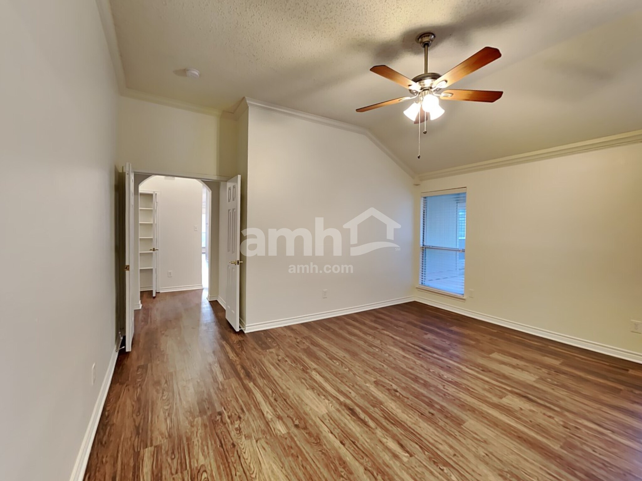 Building Photo - 4709 Shadow Crest Dr