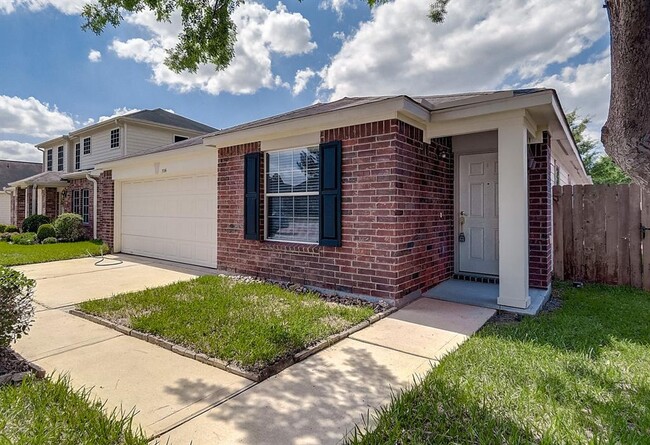 Building Photo - 706 Silver Cliff Ln