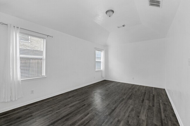 Building Photo - 15411 Lucky Star Dr