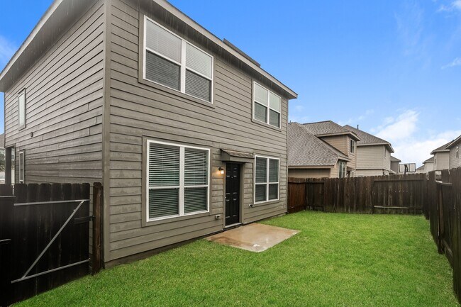 Building Photo - 5427 Hawksbury Creek Trail