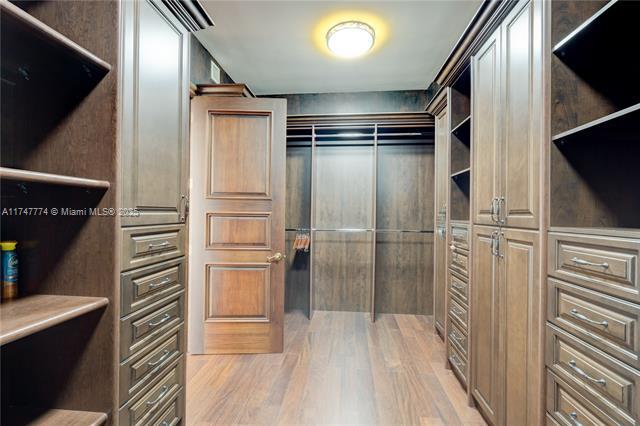 Building Photo - 16047 Collins Ave