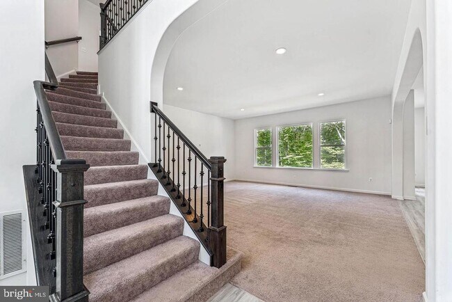 Building Photo - 58 Boxelder Dr
