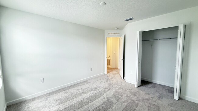 Building Photo - 5103 BRIDGEHAVEN Rd