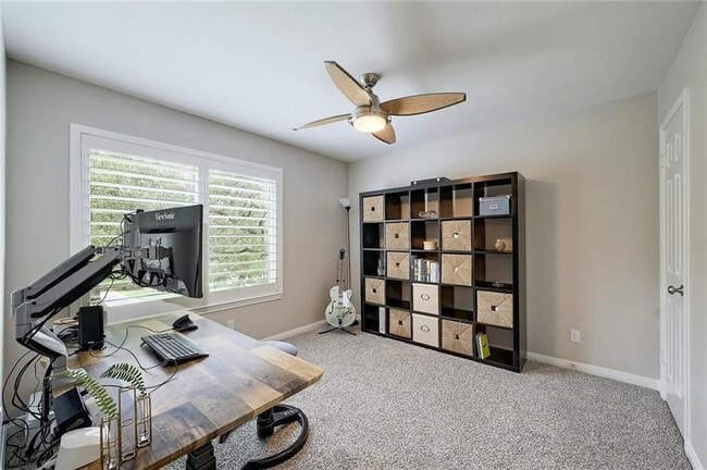 Building Photo - 9405 Caracas Dr