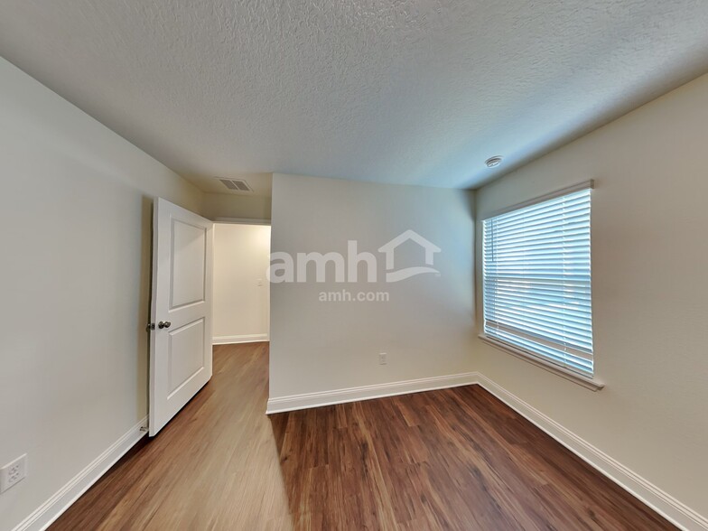 Building Photo - 179 Elcano Ln