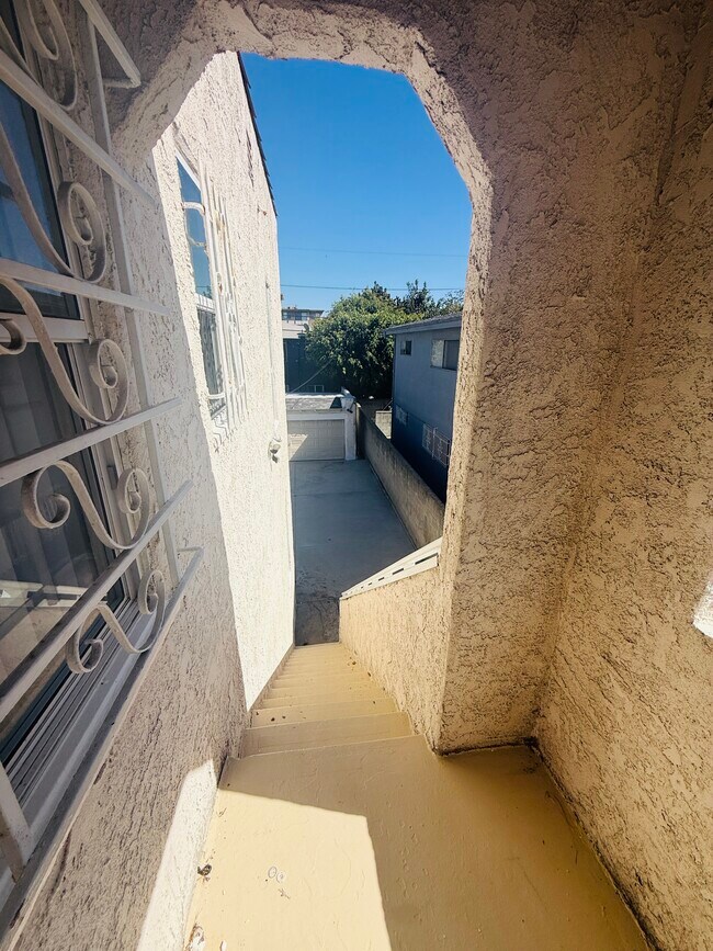 Building Photo - 818 Shenandoah St