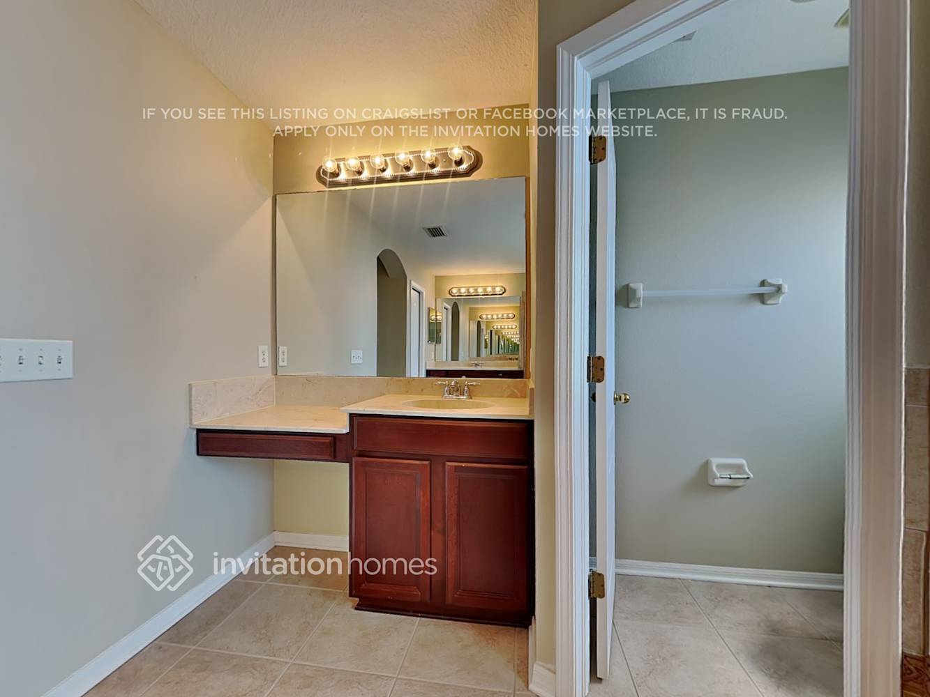 Building Photo - 12816 Hampton Hill Dr