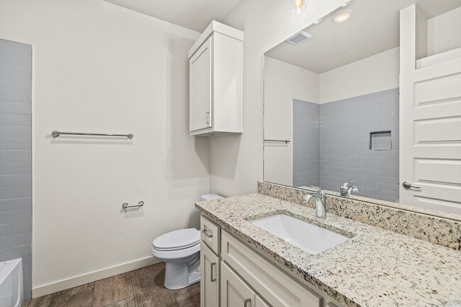 Building Photo - Brand new townhomes in Iron Horse!