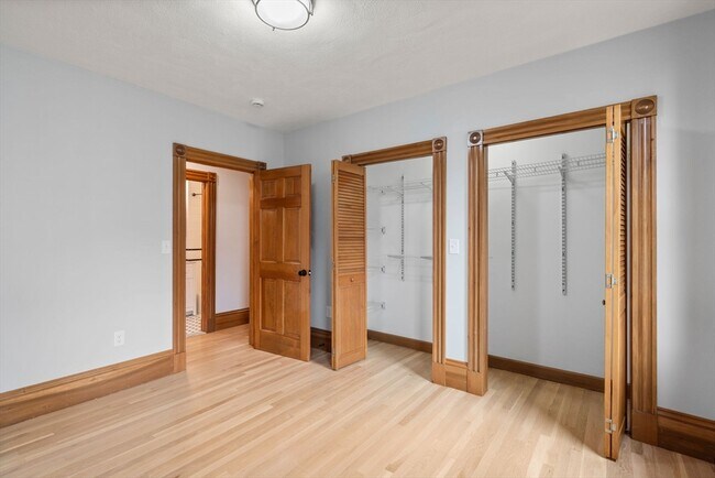 Building Photo - 75 Ferrin St