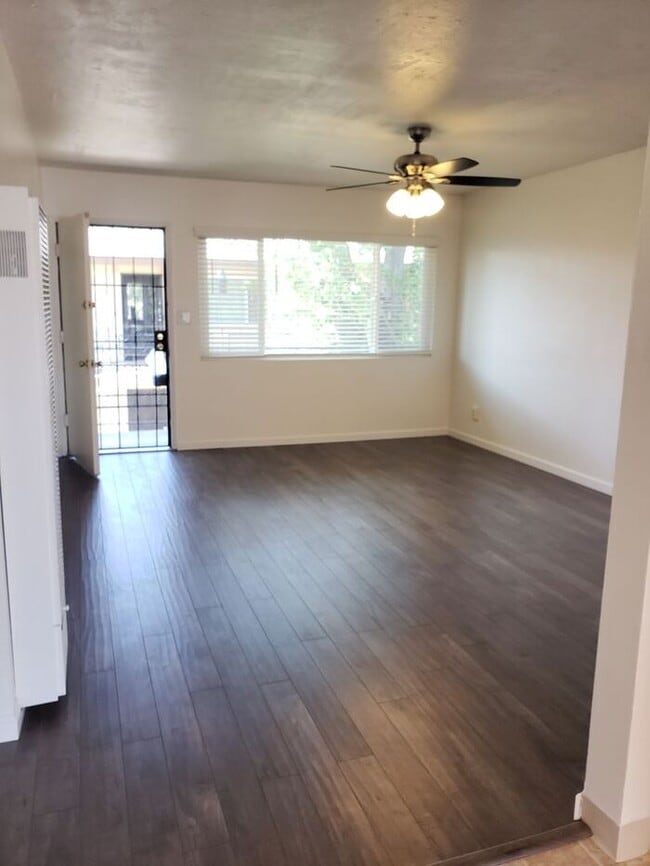Building Photo - 1 Month FREE!! Gated Community - Spacious 2 bdrm unit in La Mesa