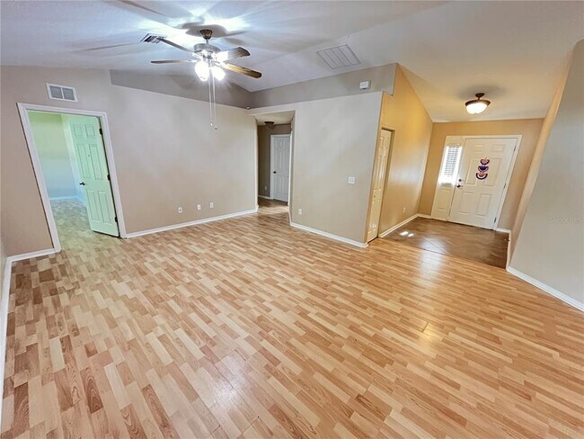 Building Photo - 32 Porter Ln