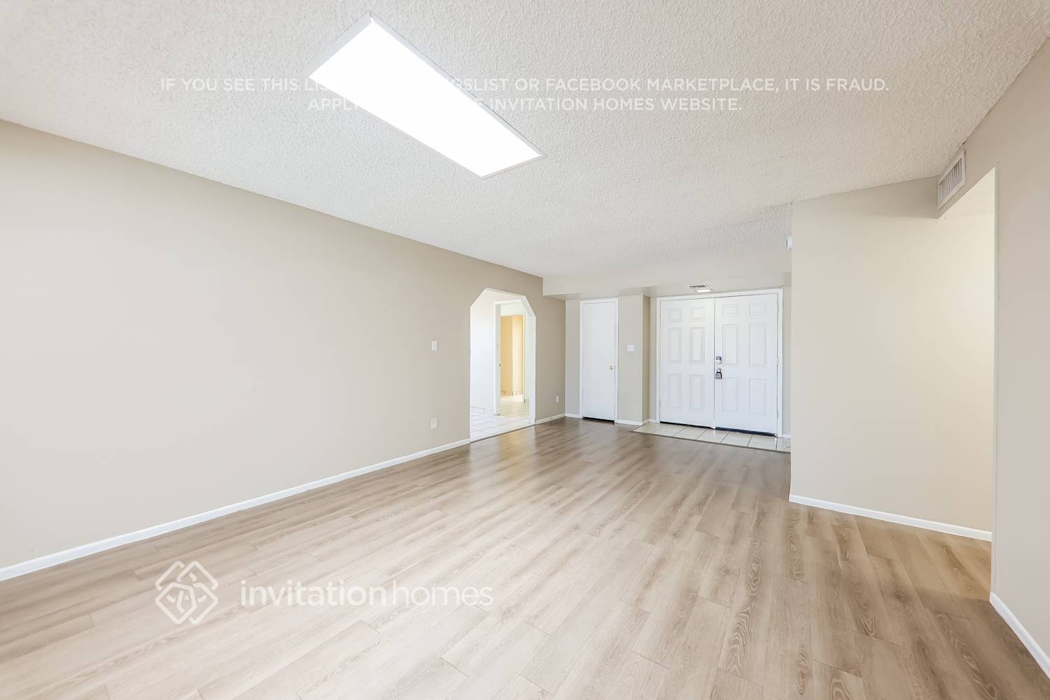 Building Photo - 5256 W Cholla St