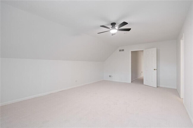 Building Photo - 80 Cliffcreek Trce NE