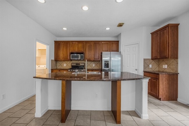 Building Photo - 75 N Spinning Wheel Cir