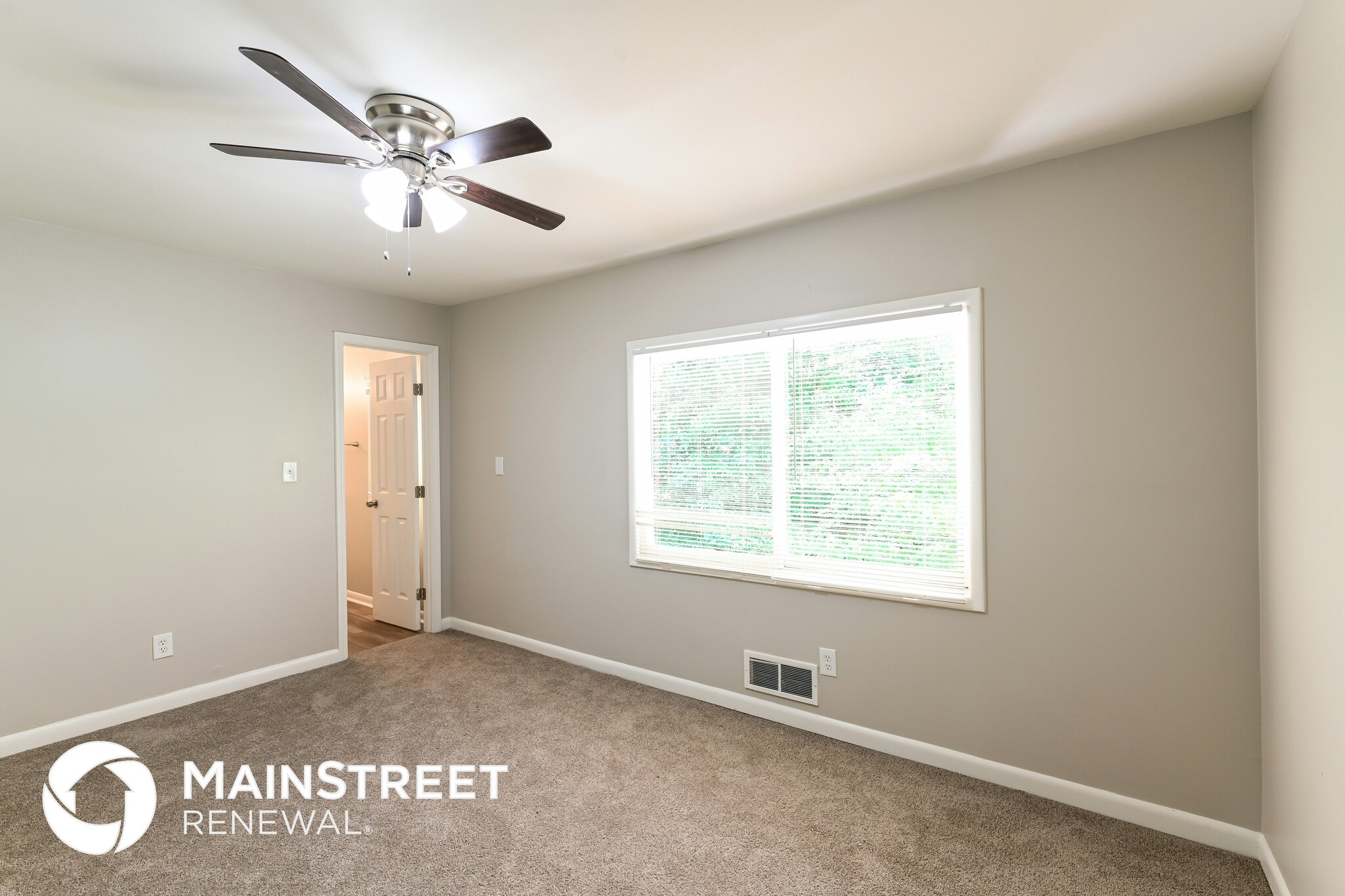 Building Photo - 1039 Huntingdon Ct