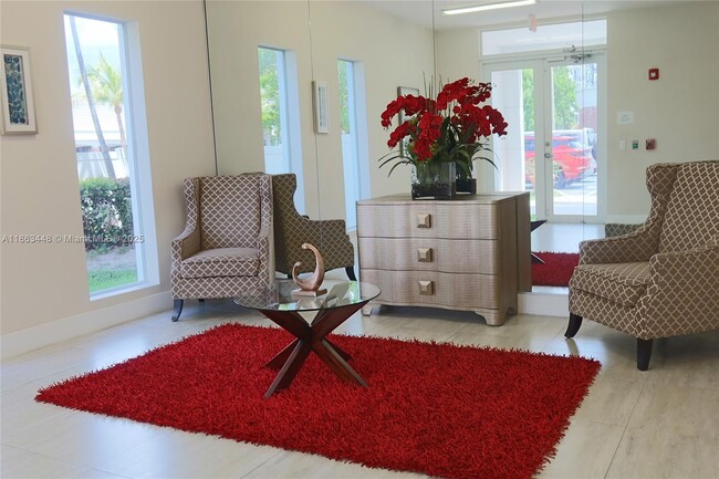 Building Photo - 555 E Dania Beach Blvd