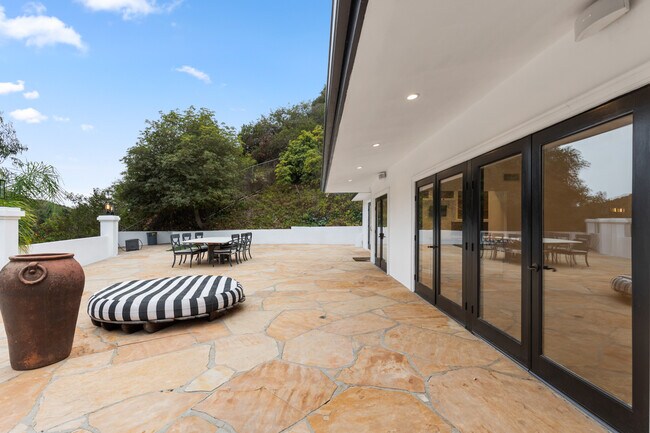 Building Photo - 9572 Stuart Ln