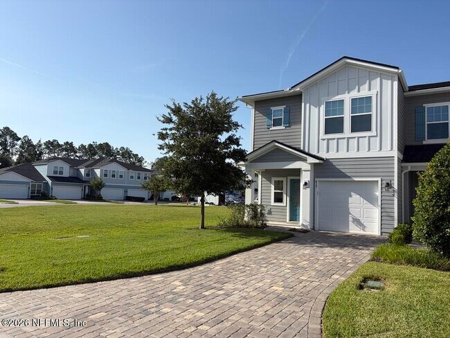 Building Photo - 417 Pine Bluff Dr