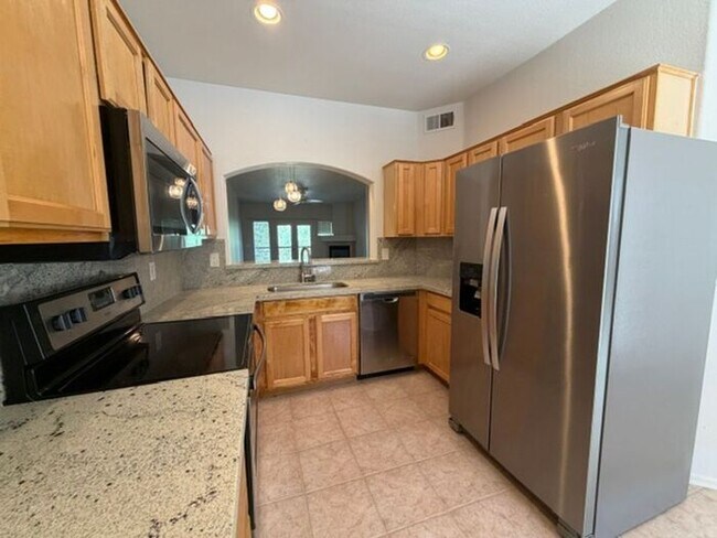 Building Photo - 7021 E Earll Dr