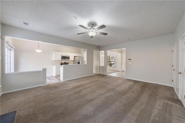 Building Photo - 2819 Ashleigh Ln