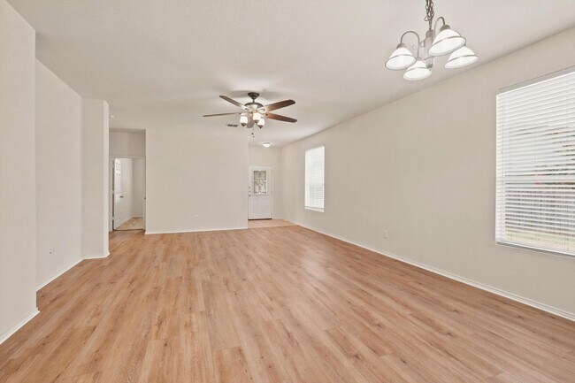 Building Photo - New LVP Flooring & Large Backyard in Schertz