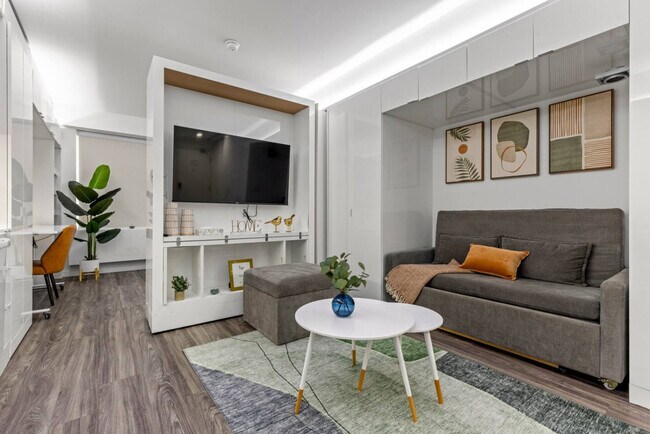 Building Photo - 12607 Larchmere Blvd