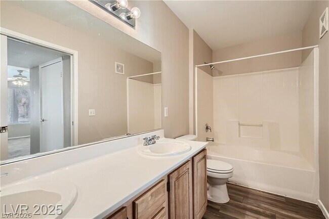 Building Photo - 5710 E Tropicana Ave