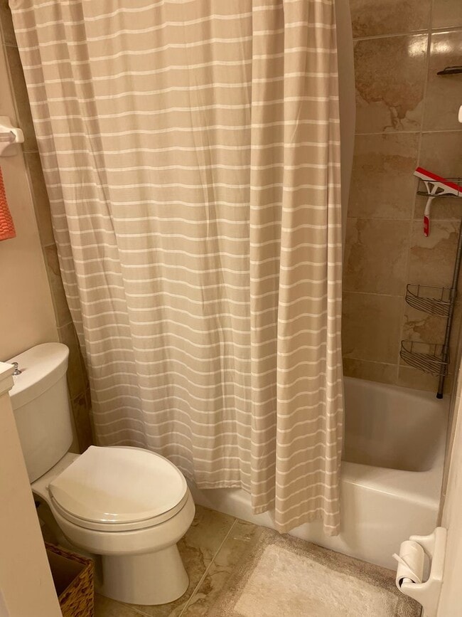 Building Photo - Furnished 3 Bedroom 2 Bath with Garage Punta Gorda Condo