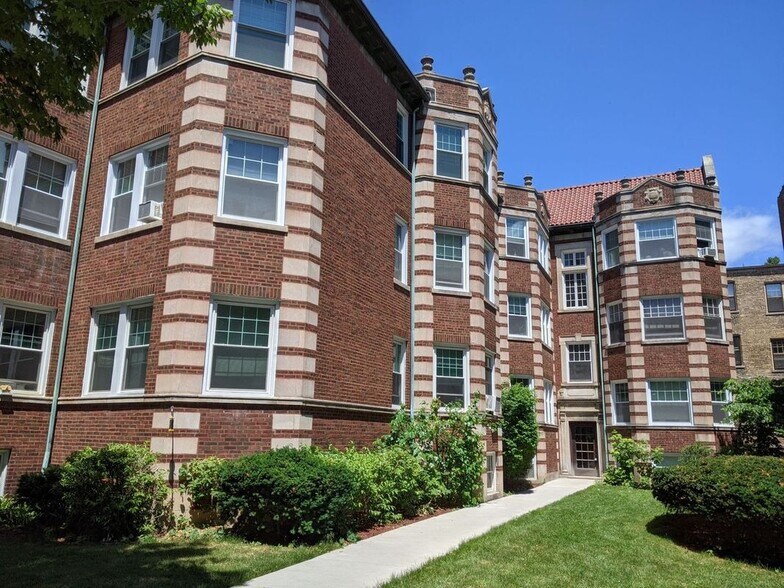 Building Photo - 325 Kedzie St
