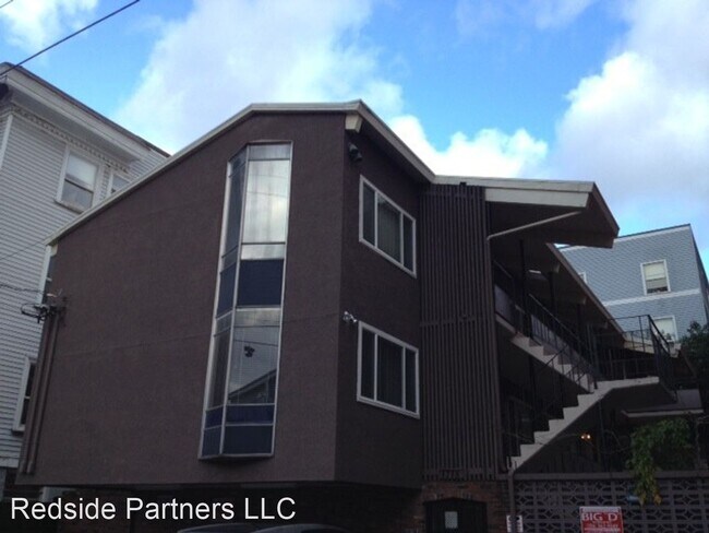 Building Photo - 1718 Summit Ave