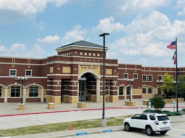 Building Photo - 5700 Coldwater Dr